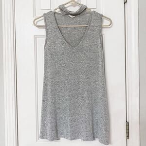CAUTION TO THE WIND • Gray Choker Cut Out V-Neck Tank Top